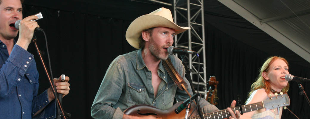 Dave Rawlings Machine : To Be Young